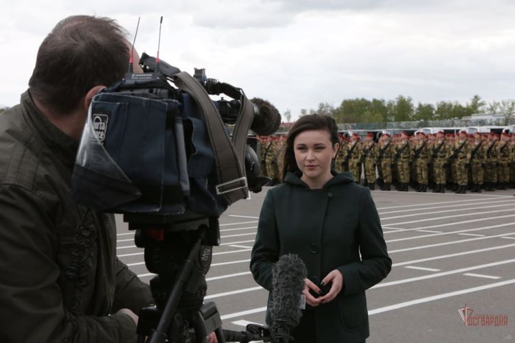Департамент по взаимодействию со СМИ, пресс-службы округов и территориальных органов Росгвардии поздравляют коллег-телевизионщиков с профессиональным праздником