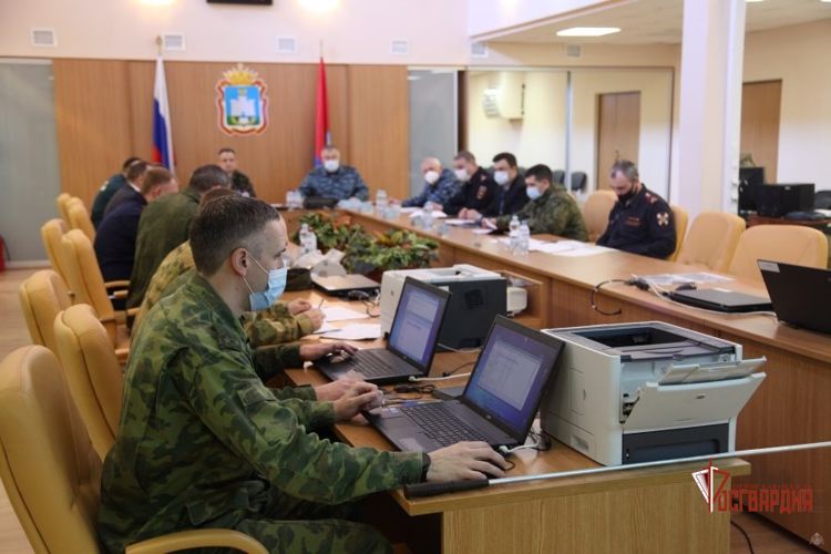 Орловские росгвардейцы отработали служебные навыки в ходе межведомственного учения