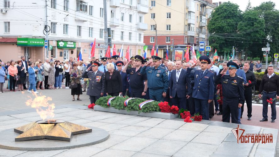 Начальник регионального Управления Росгвардии принял участие в памятных мероприятиях, приуроченных ко дню памяти и скорби