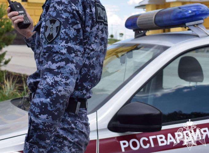 В Орле росгвардейцы задержали подозреваемых в совершении кражи