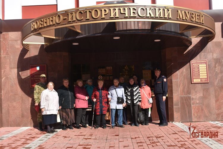 В Орле стартовала ежегодная акция Росгвардии «Заботой сердца согреем»