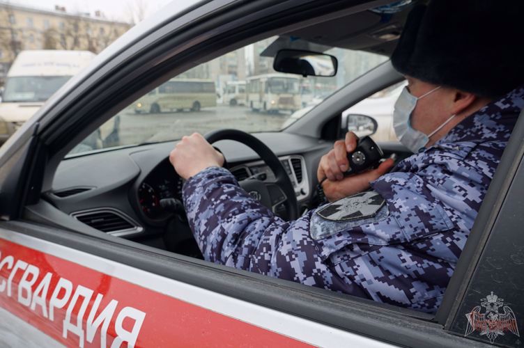В Орле и области Росгвардия охраняет более пятидесяти школьных автобусов