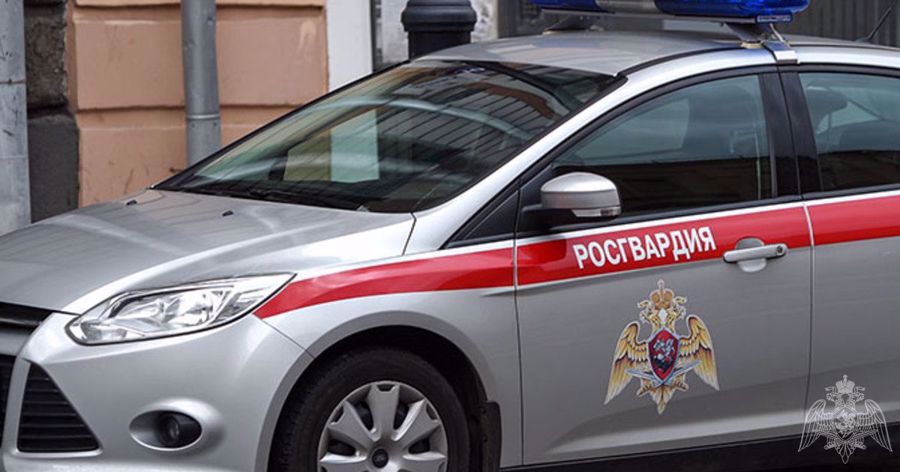 В пивбаре Заводского района росгвардейцы задержали хулигана