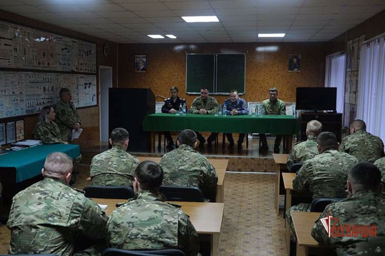 За участие в СВО орловским росгвардейцам вручили госнаграды