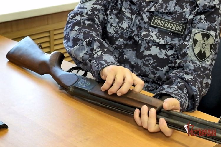 Орловец поддержал программу добровольной сдачи незарегистрированного оружия