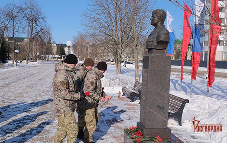 Росгвардейцы и жители Орловской области почтили память защитников Отечества