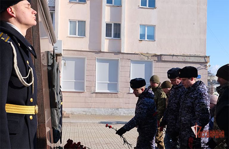 Росгвардейцы и жители Орловской области почтили память защитников Отечества
