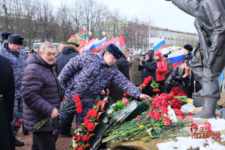 Орловские росгвардейцы почтили память воинов-интернационалистов