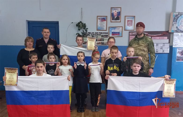 Росгвардия провела с орловскими школьниками эстафету «Гвардейская смена»