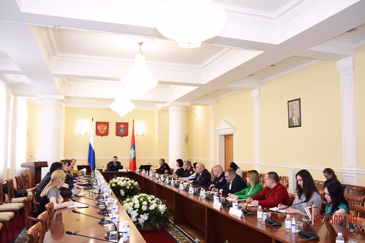 Орловские росгвардейцы обсудили меры поддержки участников специальной военной операции