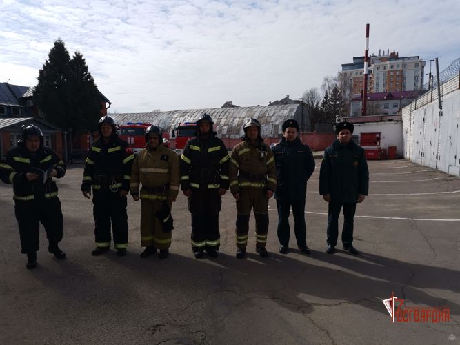 В Орле сотрудники вневедомственной охраны приняли участие в пожарно-тактическом учении