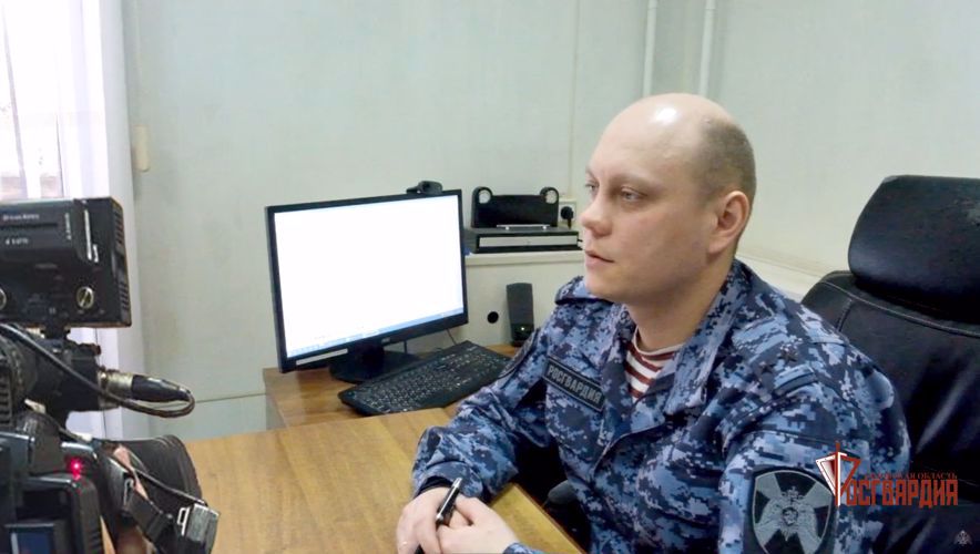 В Орле росгвардейцы рассказали журналистам о защите имущества в период отпусков