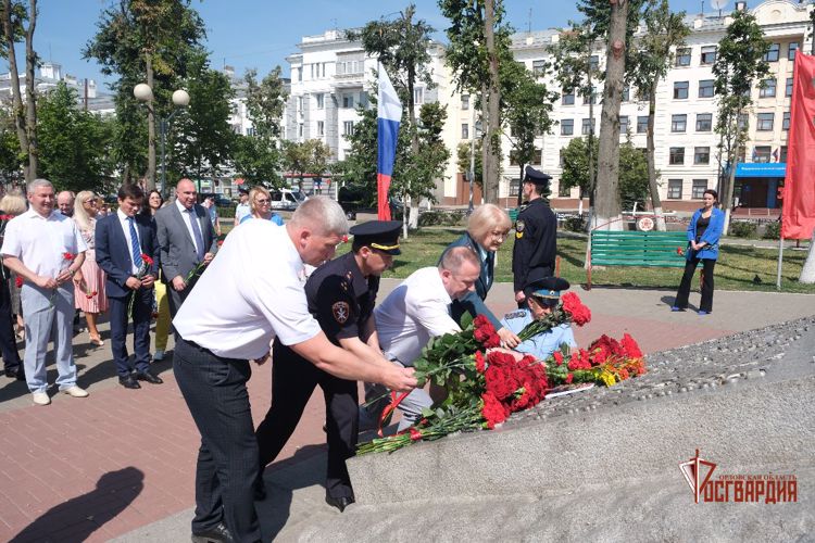 В День памяти и скорби орловские росгвардейцы приняли участие в митинге