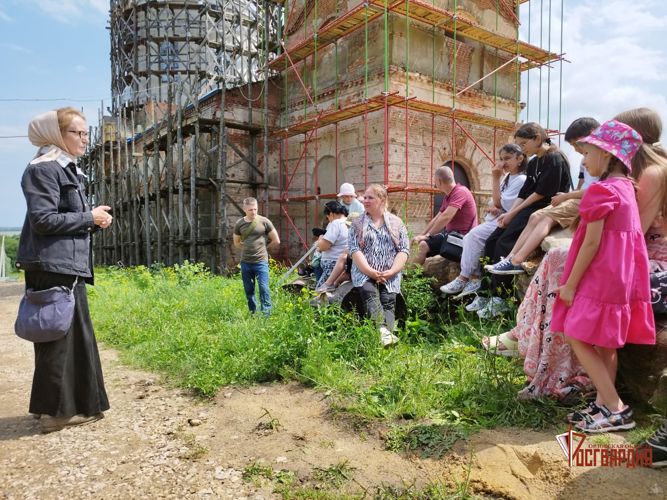 Орловские росгвардейцы прошли по Оке под парусом