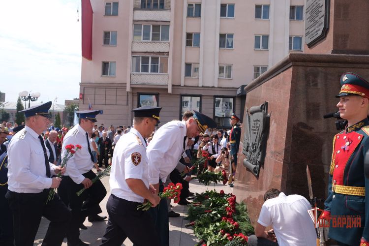 Орловские росгвардейцы приняли участие в торжествах по случаю 80-летия освобождения региона от немецко-фашистских захватчиков