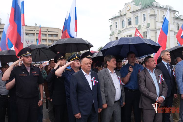 Орловские росгвардейцы приняли участие в торжествах по случаю Дня Государственного флага России