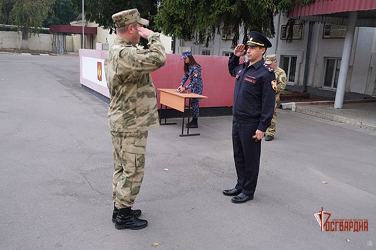 В Орле росгвардейцы — участники СВО получили госнаграды