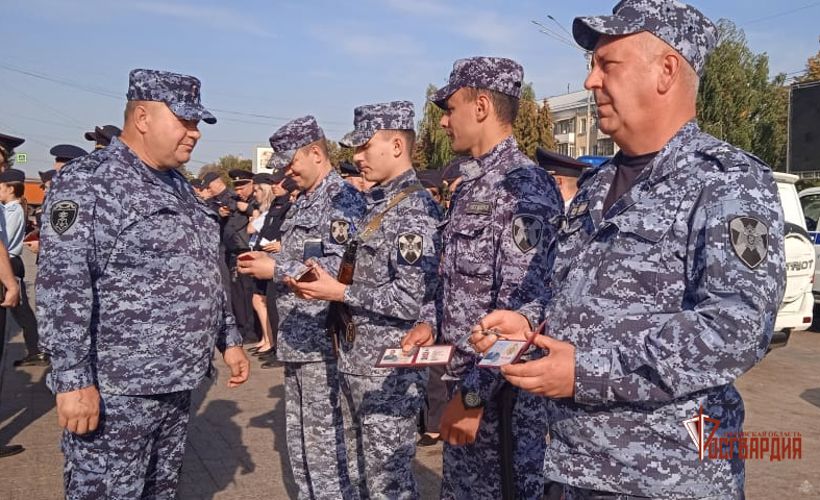 Орловские росгвардейцы стали участниками гарнизонного развода