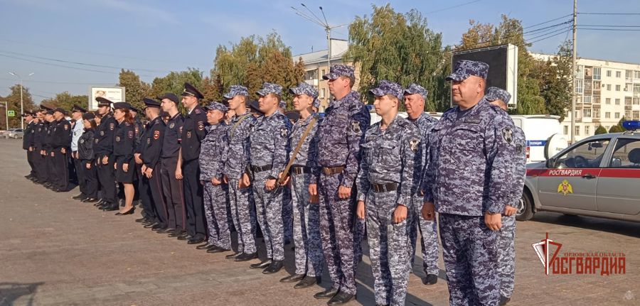 Орловские росгвардейцы стали участниками гарнизонного развода