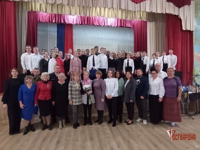 В Орле росгвардейцы отдали дань памяти кавалеру ордена Мужества Владиславу Лапочкину