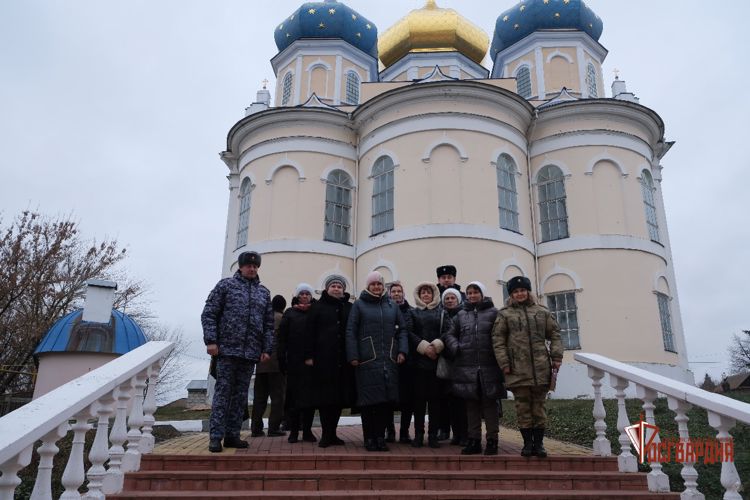 Росгвардейцы организовали для семей погибших на службе коллег поездку в Болхов