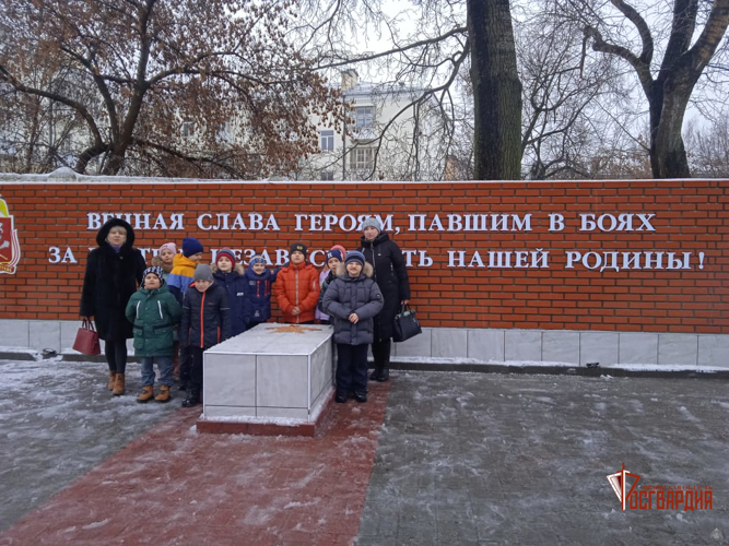 В Орле росгвардейцы провели экскурсию, посвященную Дню Героев Отечества
