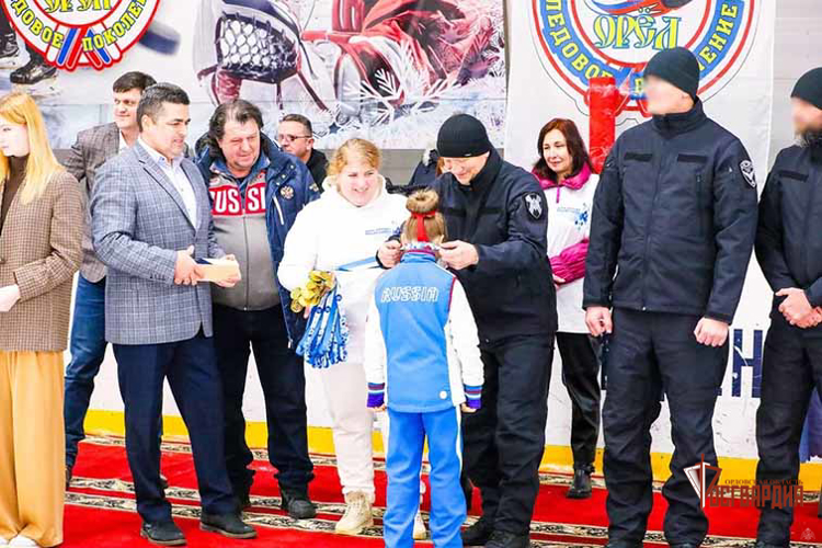Сотрудники СОБР «Орел» приняли участие в закрытии Дней зимних видов спорта