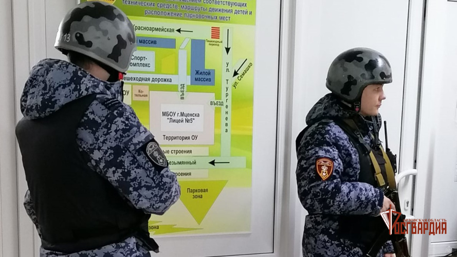В Орле росгвардейцы проводят учебные тренировки на избирательных участках