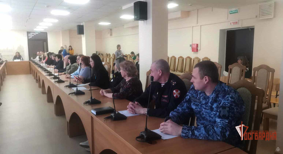 Орловские росгвардейцы приняли участие в Гражданском форуме некоммерческих организаций «Регион Созидателей»
