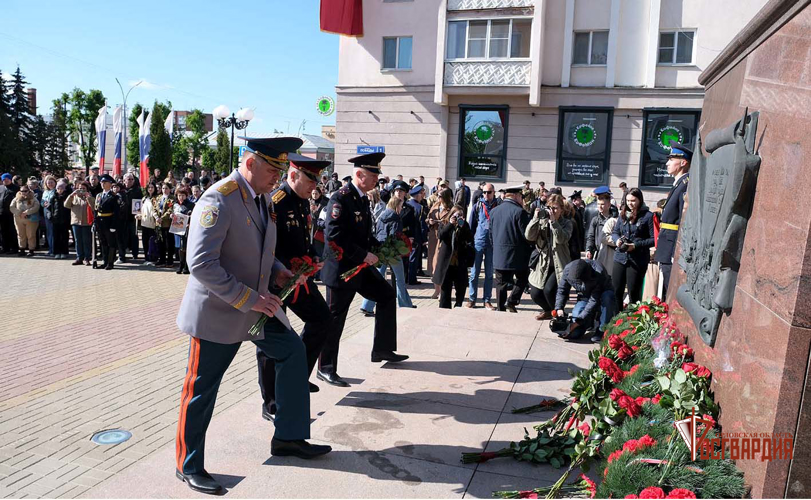 В Орле росгвардейцы почтили память воинов-освободителей