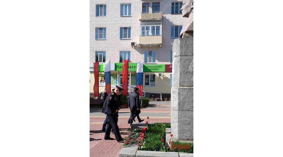 В Орле росгвардейцы почтили память воинов-освободителей