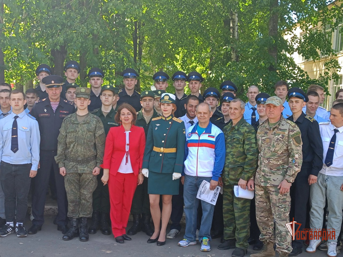 Орловские росгвардейцы приняли участие в завершении юношеских военных сборов