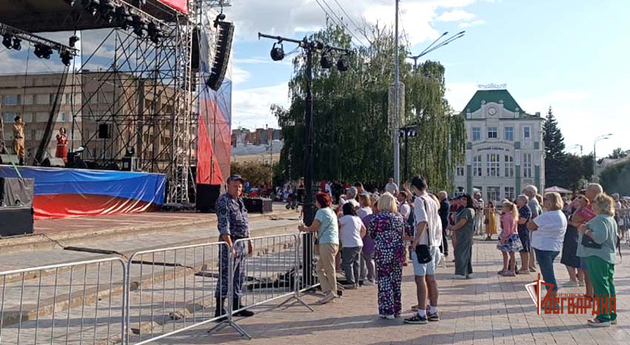 Росгвардейцы обеспечили правопорядок во время празднования дня освобождения Орла от немецко-фашистских захватчиков