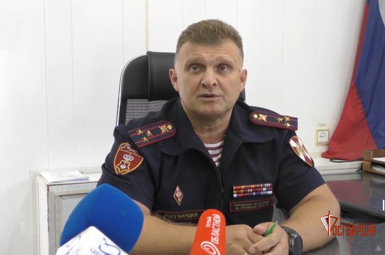 Офицер Росгвардии рассказал орловцам, как защитить квартиру от кражи в сезон отпусков