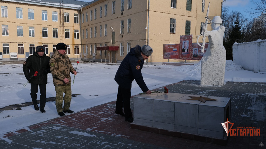 Начальник регионального Управления Росгвардии поздравил коллег накануне Дня защитника Отечества