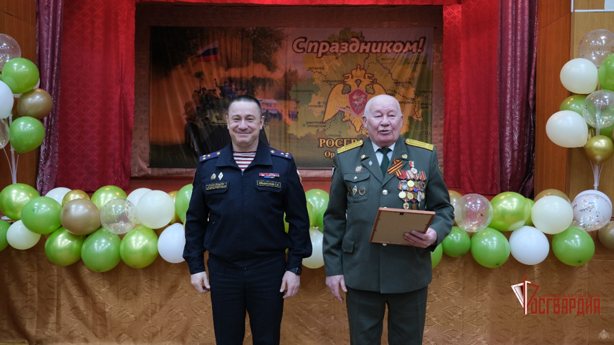 Начальник регионального Управления Росгвардии поздравил коллег накануне Дня защитника Отечества