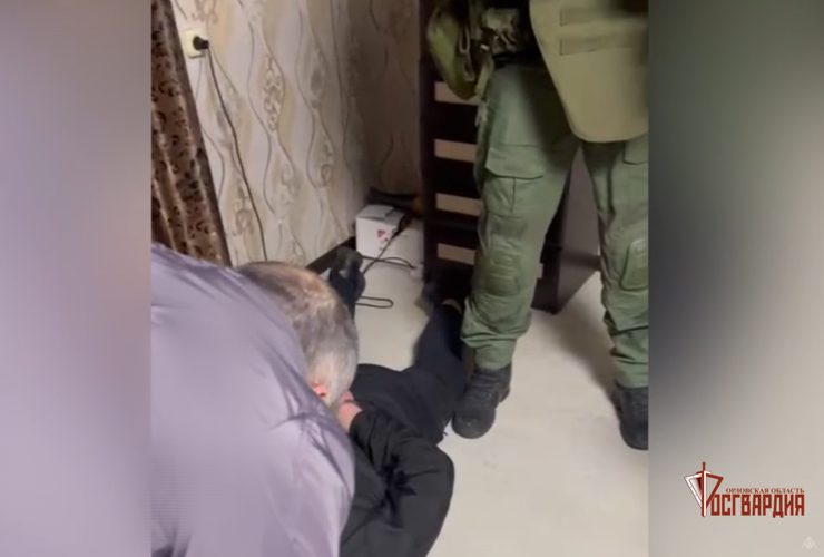 СОБР «Орел» Росгвардии оказал силовую поддержку при задержании троих подозреваемых в разбойном нападении на сельскую жительницу