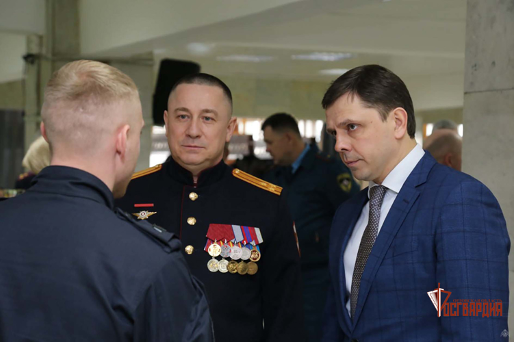 В Орле росгвардейцы отметили свой профессиональный праздник