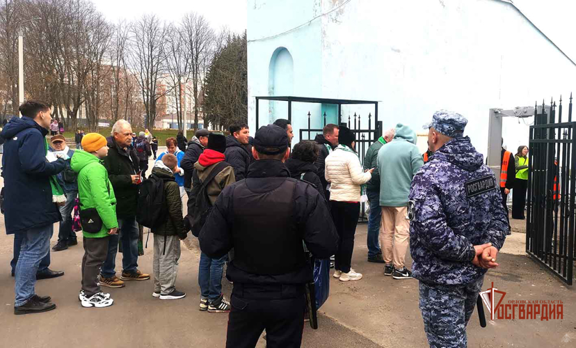 Росгвардейцы обеспечили правопорядок на первом домашнем матче ФК "Орел"