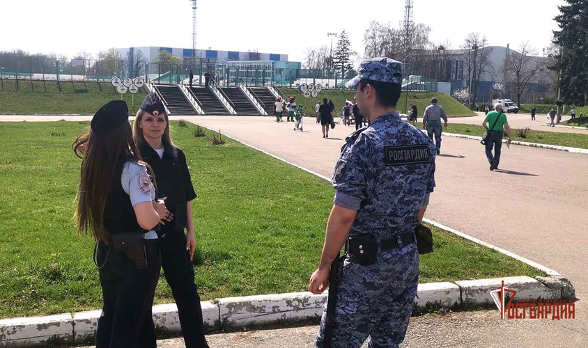 Росгвардейцы обеспечили безопасность на футбольном матче