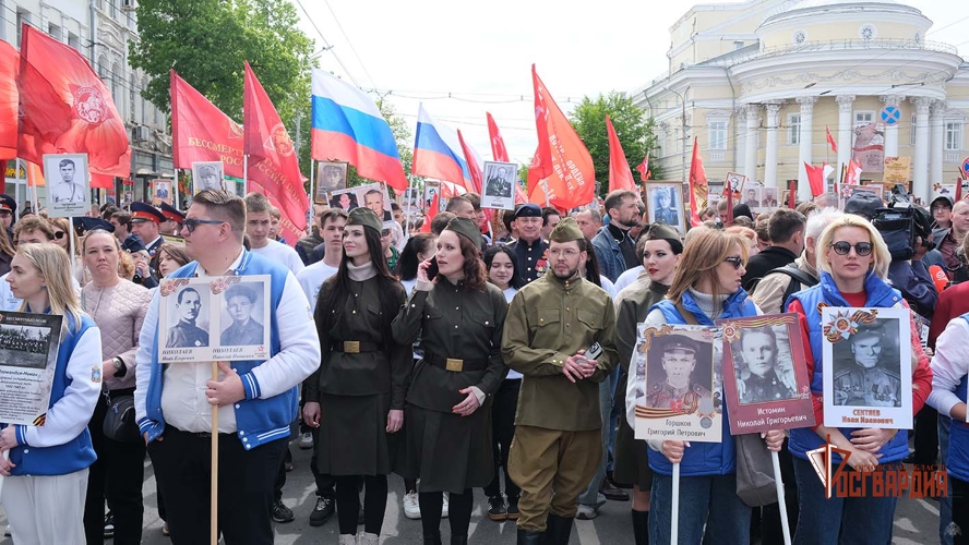 В Орле росгвардейцы приняли участие в акции «Бессмертный полк»