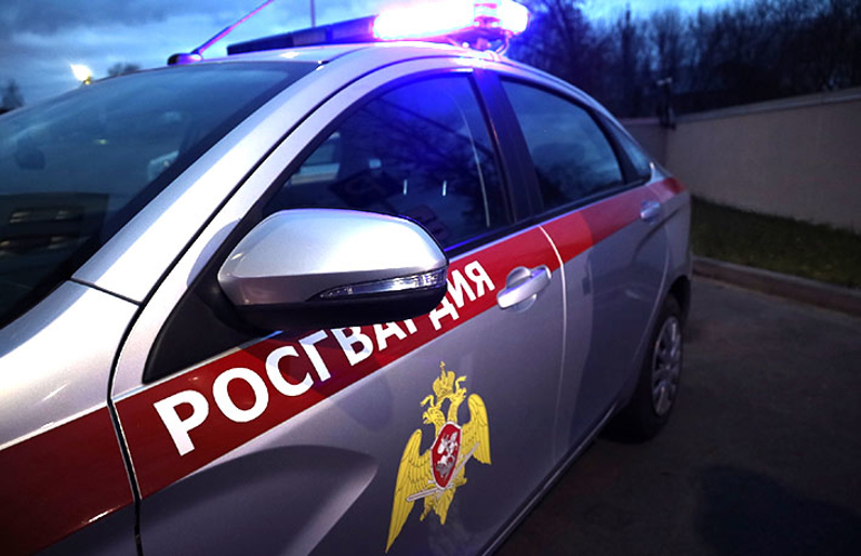 В Орле росгвардейцы задержали мужчину, проникшего в закрытый магазин ночью