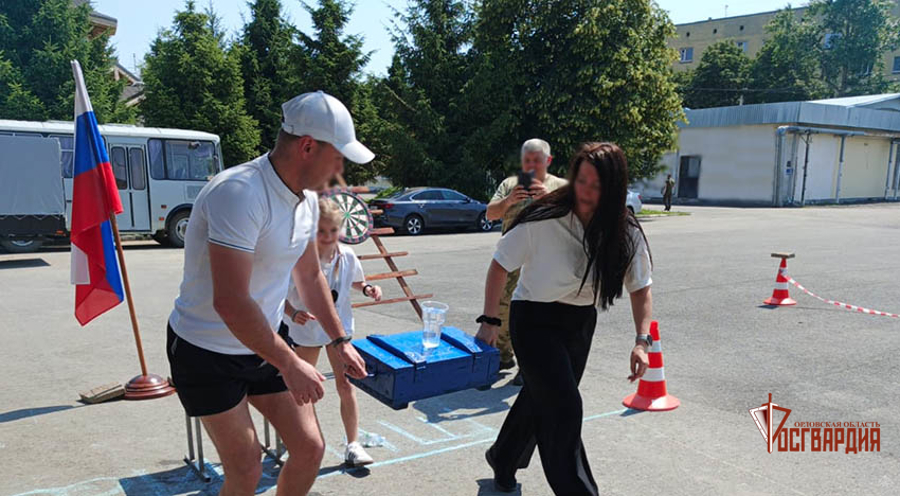 В Орле Росгвардия провела эстафету «Папа, мама, я - спортивная семья»