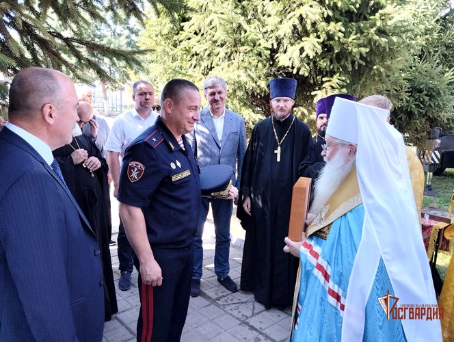 Митрополит Орловский и Болховский Тихон совершил освящение куполов храма на территории регионального Управления Росгвардии