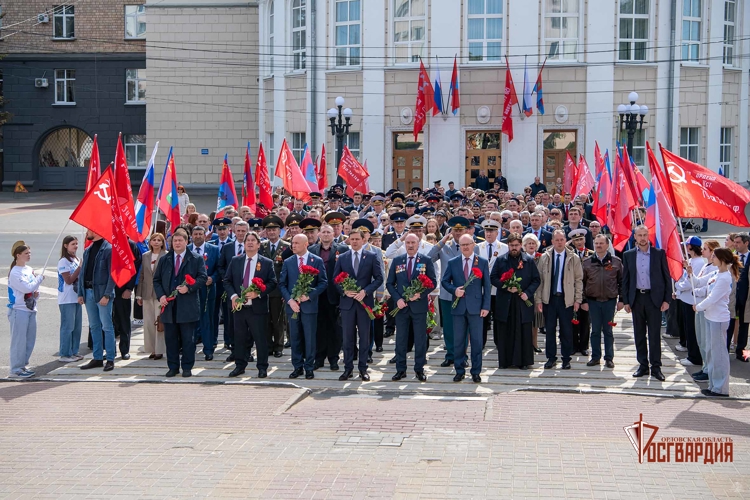 Орловские росгвардейцы почтили память защитников отечества