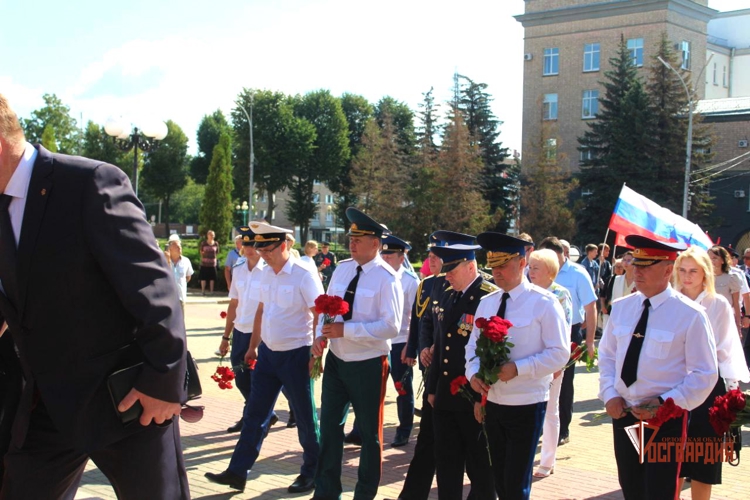 Орловские росгвардейцы почтили память защитников отечества