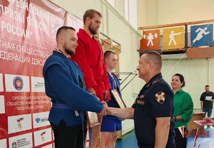 В Орле прошел чемпионат по самбо среди военнослужащих и сотрудников Росгвардии