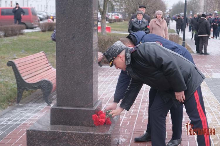Начальник регионального Управления Росгвардии принял участие в торжественных мероприятиях в честь Дня Героев Отечества