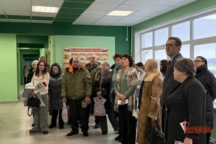 Росгвардейцы вместе со школьниками почтили память воинов-интернационалистов