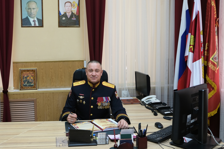 Начальник Управления Росгвардии по Орловской области генерал-майор полиции Сергей Ольшанский поздравил  c профессиональным праздником личный состав подразделений государственного контроля и лицензионно-разрешительной работы